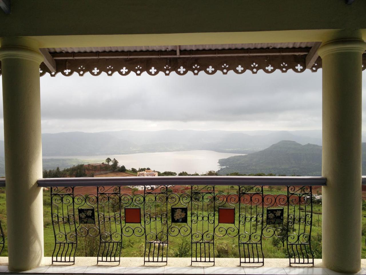 Lake View Suite Mahabaleshwar Exterior photo